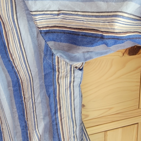 Men's Office Wear Button Down Shirt - Picture 3 of 10